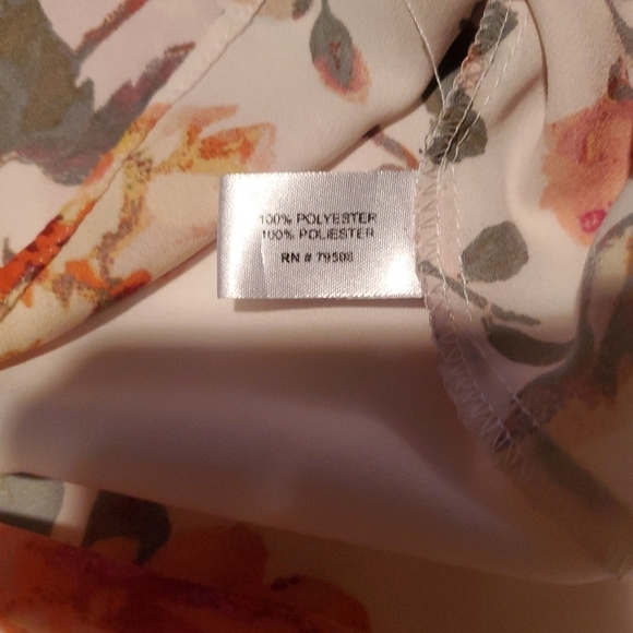 Violet & Claire Sleeveless Beige Floral Ruffled Collar‎ Sz. M Blouse Tunic - Picture 10 of 11